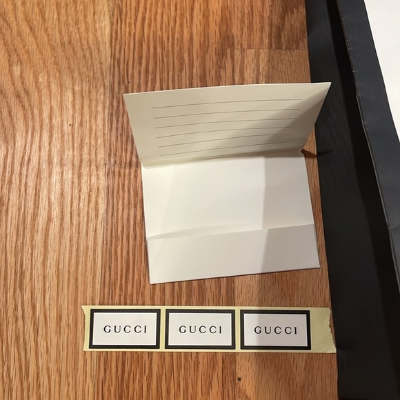 Gucci note card/gift bags/stickers - Picture 3 of 5